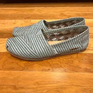 VGUC Women’s TOMS Alpargata Denim Movenber Mustache Size 6.5